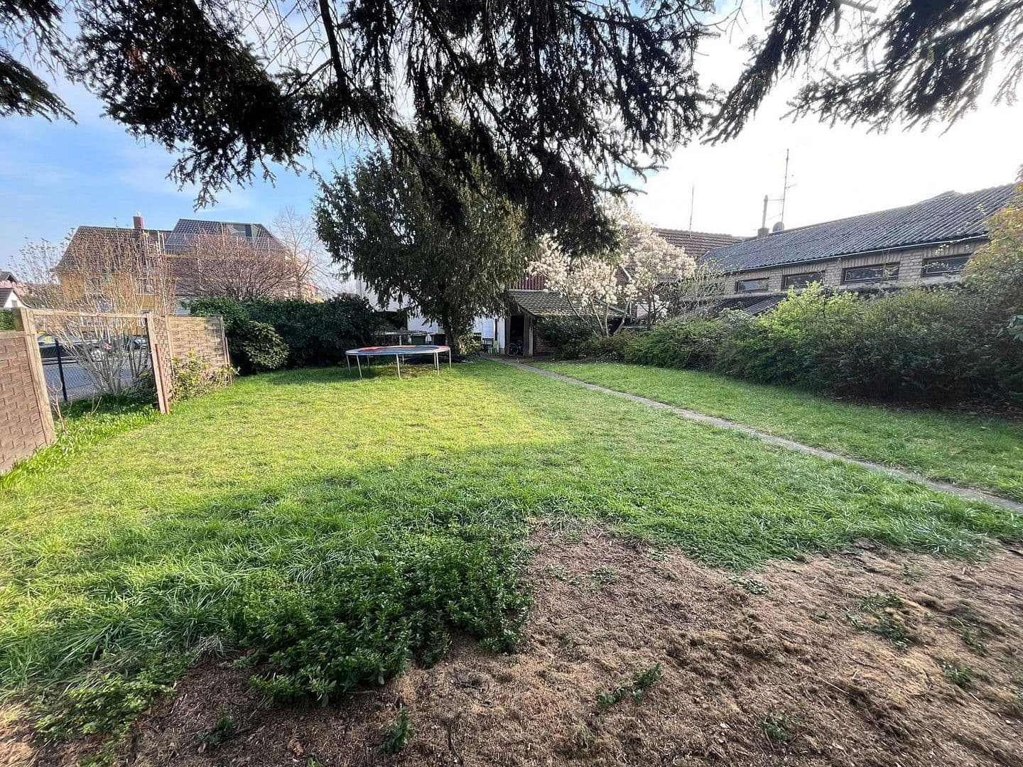 Prodej domu 128 m², pozemek 622 m², Niederkassel, Severní Porýní-Vestfálsko Prodej domu 128 m², pozemek 622 m², Niederkassel, Severní Porýní-Vestfálsko