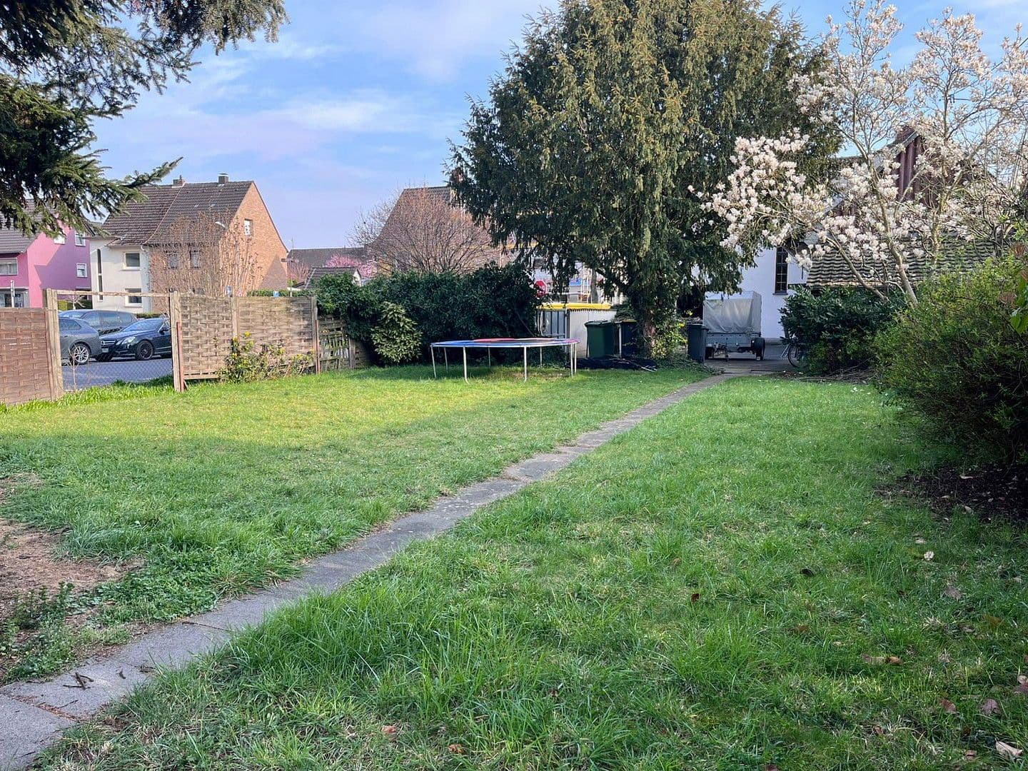 Prodej domu 128 m², pozemek 622 m², Niederkassel, Severní Porýní-Vestfálsko Prodej domu 128 m², pozemek 622 m², Niederkassel, Severní Porýní-Vestfálsko