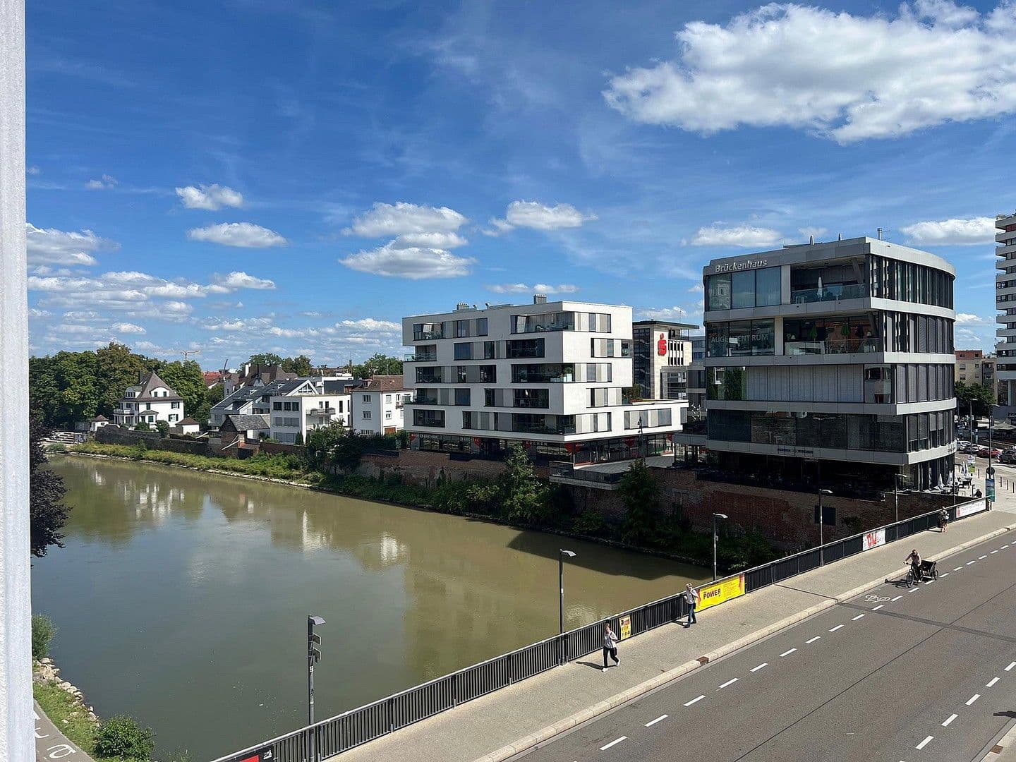 Prodej bytu 7+1 151 m², Herdbruckerstrasse 30, Ulm, Bádensko-Württembersko Prodej bytu 7+1 151 m², Herdbruckerstrasse 30, Ulm, Bádensko-Württembersko