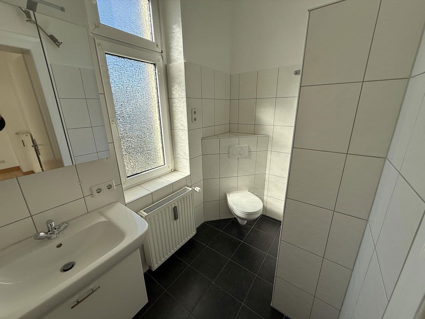 Pronájem bytu 3+1 81 m², Solingen, Severní Porýní-Vestfálsko Pronájem bytu 3+1 81 m², Solingen, Severní Porýní-Vestfálsko