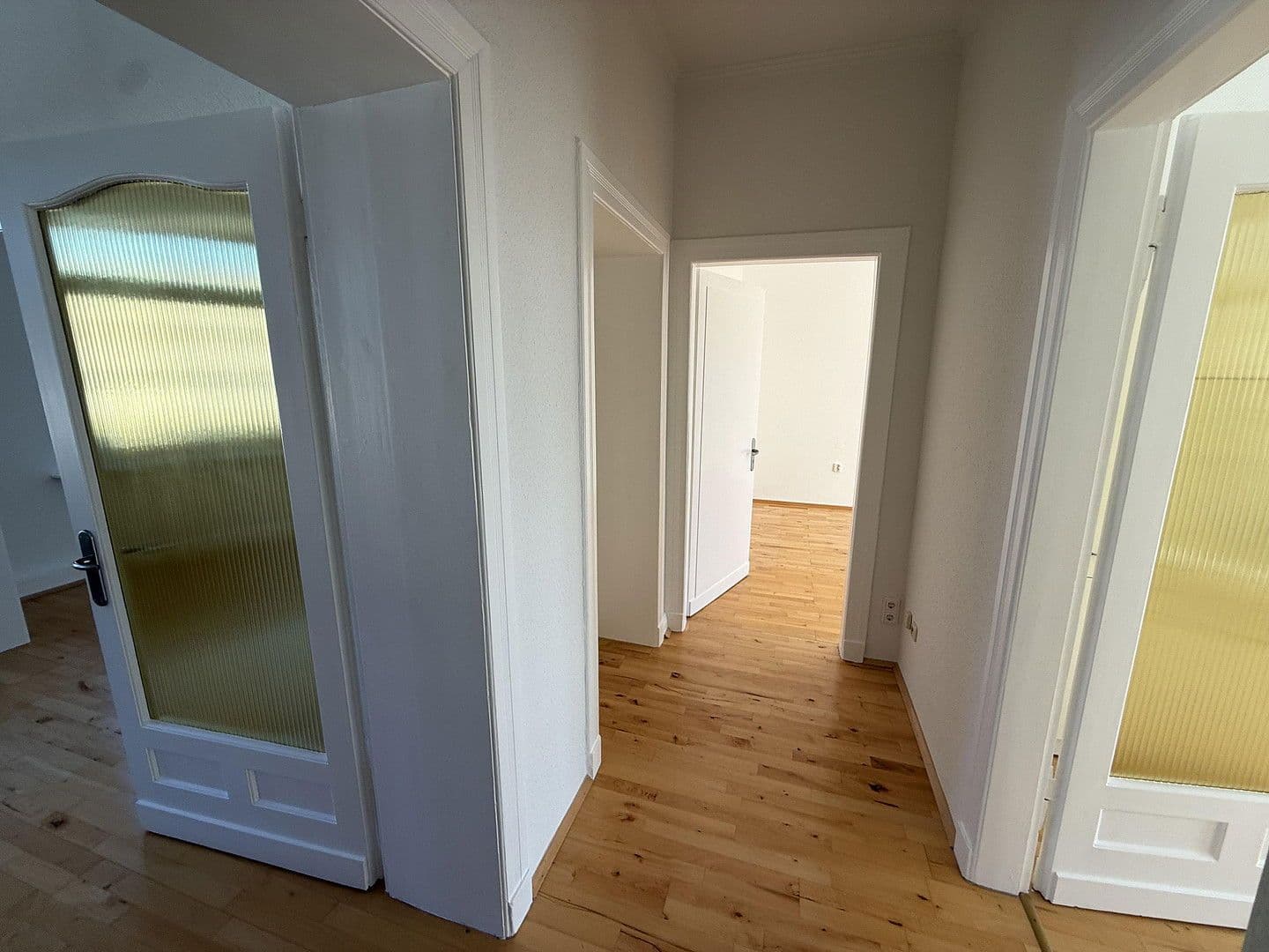 Pronájem bytu 3+1 81 m², Solingen, Severní Porýní-Vestfálsko Pronájem bytu 3+1 81 m², Solingen, Severní Porýní-Vestfálsko