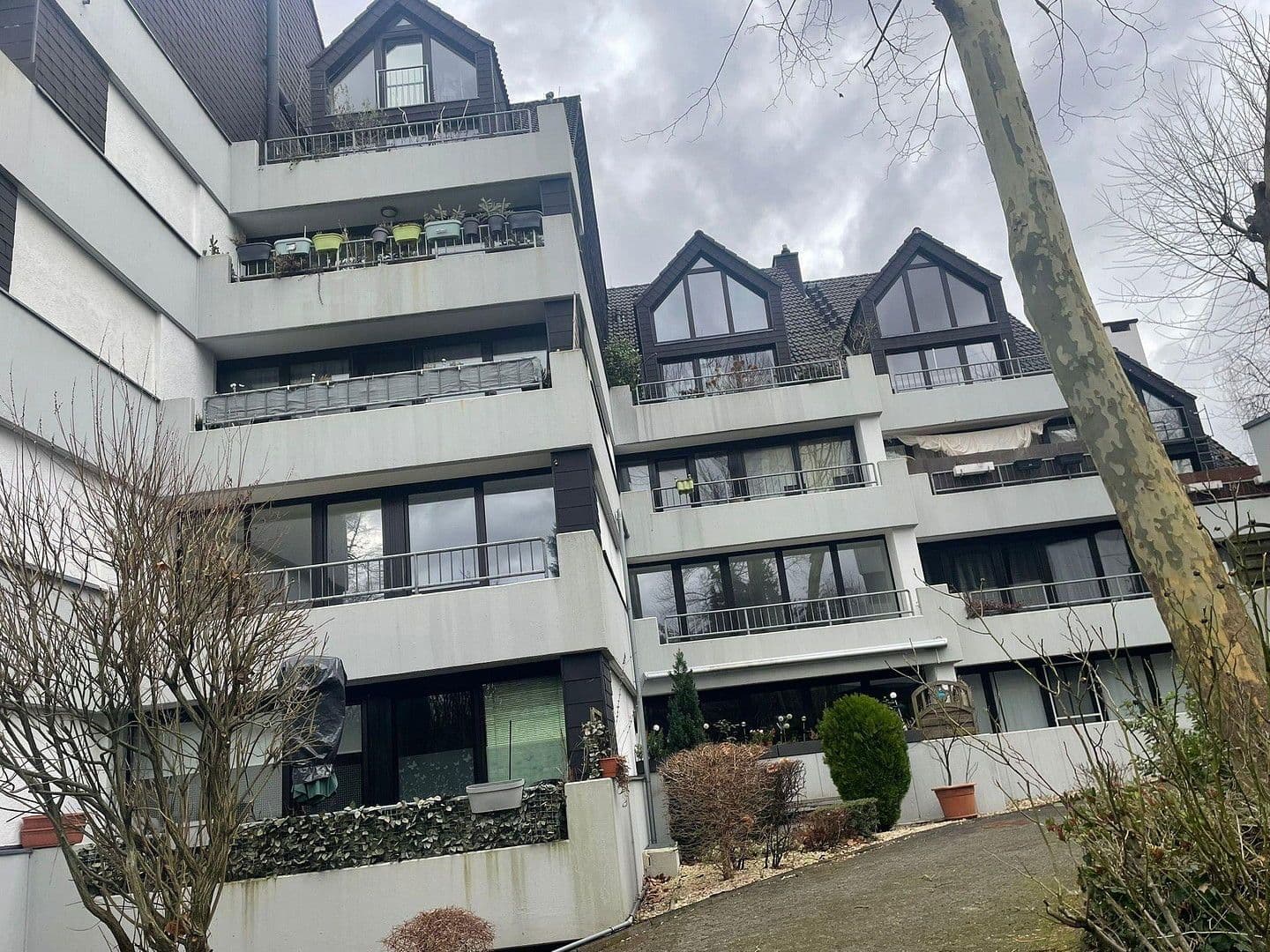 Pronájem bytu 3+1 94 m², Overather Str. 6, Bergisch Gladbach, Severní Porýní-Vestfálsko Pronájem bytu 3+1 94 m², Overather Str. 6, Bergisch Gladbach, Severní Porýní-Vestfálsko