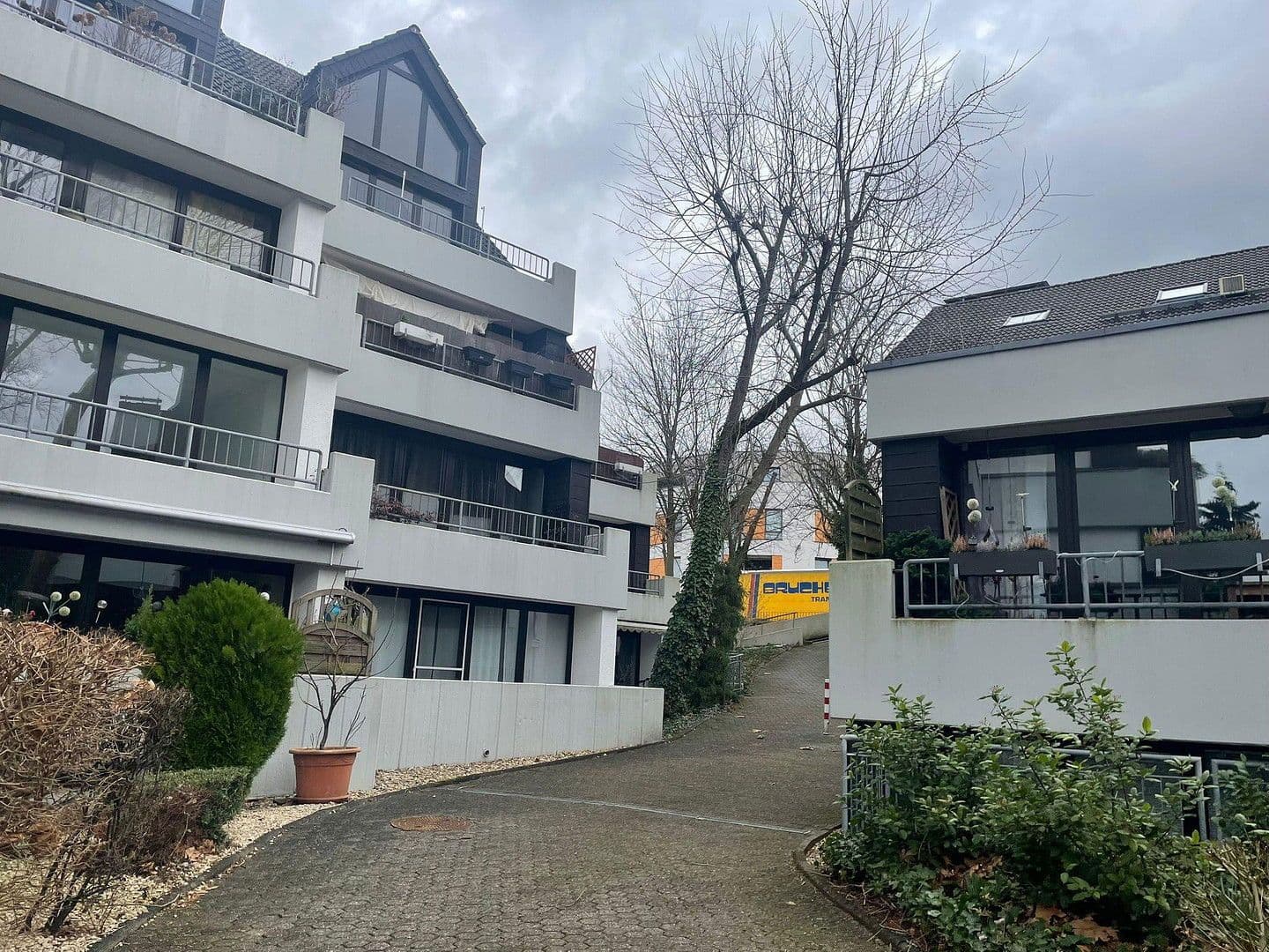 Pronájem bytu 3+1 94 m², Overather Str. 6, Bergisch Gladbach, Severní Porýní-Vestfálsko Pronájem bytu 3+1 94 m², Overather Str. 6, Bergisch Gladbach, Severní Porýní-Vestfálsko