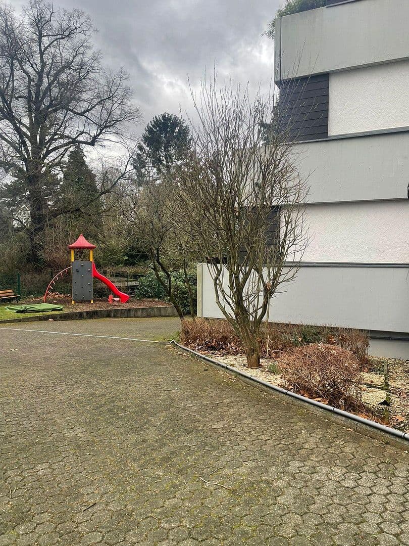 Pronájem bytu 3+1 94 m², Overather Str. 6, Bergisch Gladbach, Severní Porýní-Vestfálsko Pronájem bytu 3+1 94 m², Overather Str. 6, Bergisch Gladbach, Severní Porýní-Vestfálsko