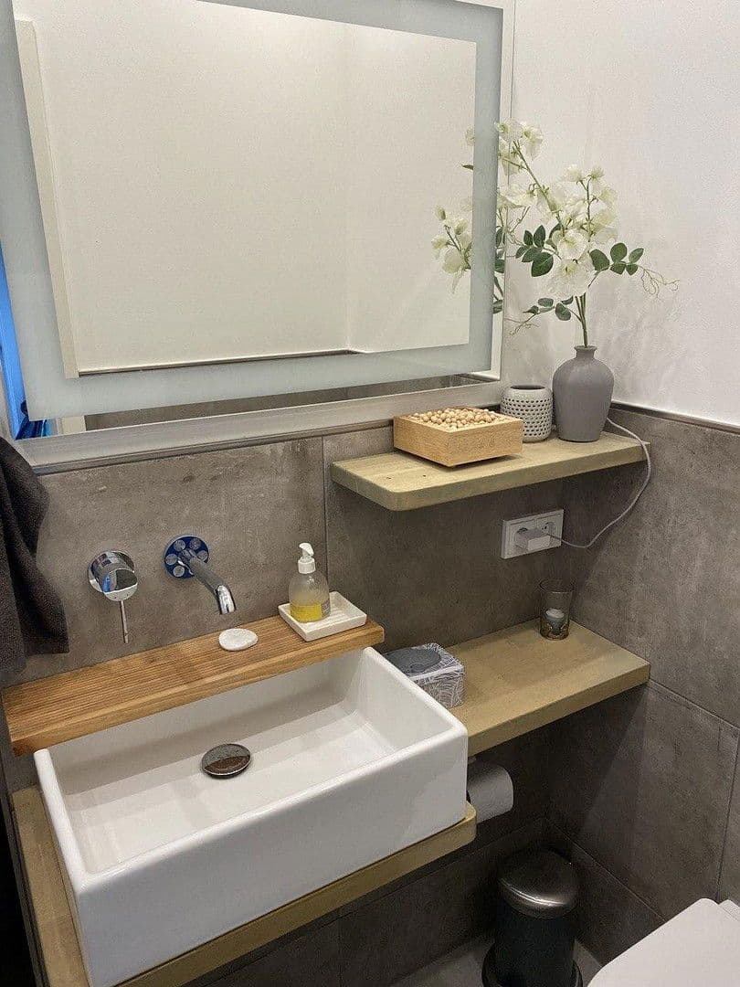 Prodej domu 160 m², pozemek 563 m², Zeil am Main, Bavorsko Prodej domu 160 m², pozemek 563 m², Zeil am Main, Bavorsko