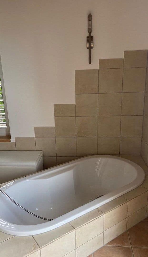 Prodej domu 160 m², pozemek 563 m², Zeil am Main, Bavorsko Prodej domu 160 m², pozemek 563 m², Zeil am Main, Bavorsko