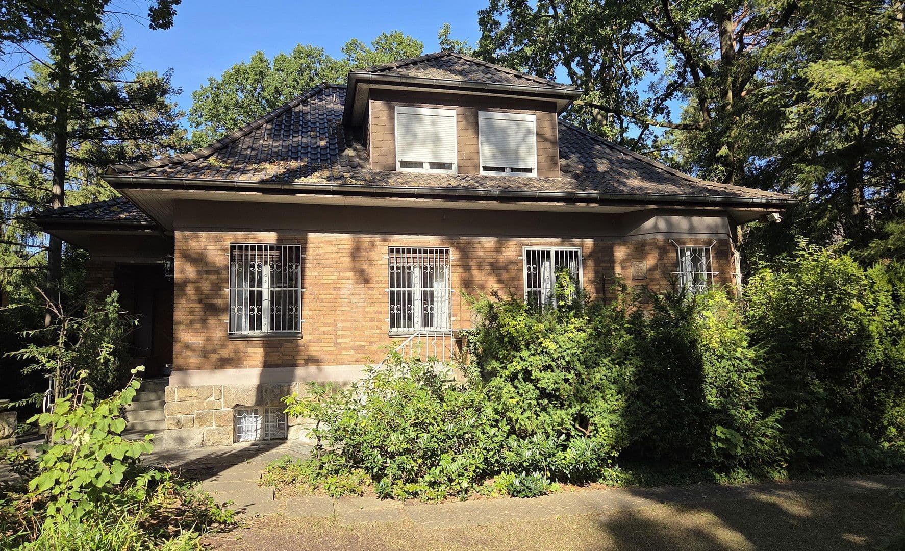 Prodej domu 180 m², pozemek 1.876 m², Berlin, Berlín Prodej domu 180 m², pozemek 1.876 m², Berlin, Berlín