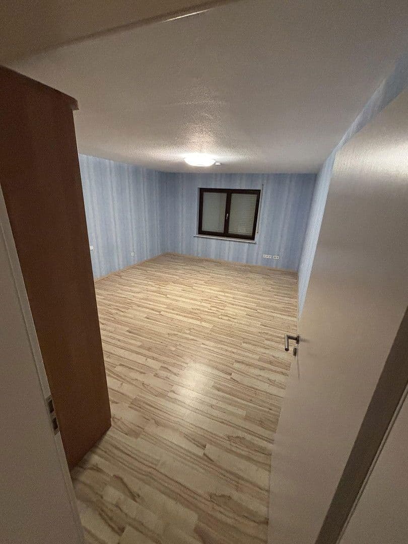 Pronájem bytu 4+1 96 m², Schöntal, Bádensko-Württembersko Pronájem bytu 4+1 96 m², Schöntal, Bádensko-Württembersko