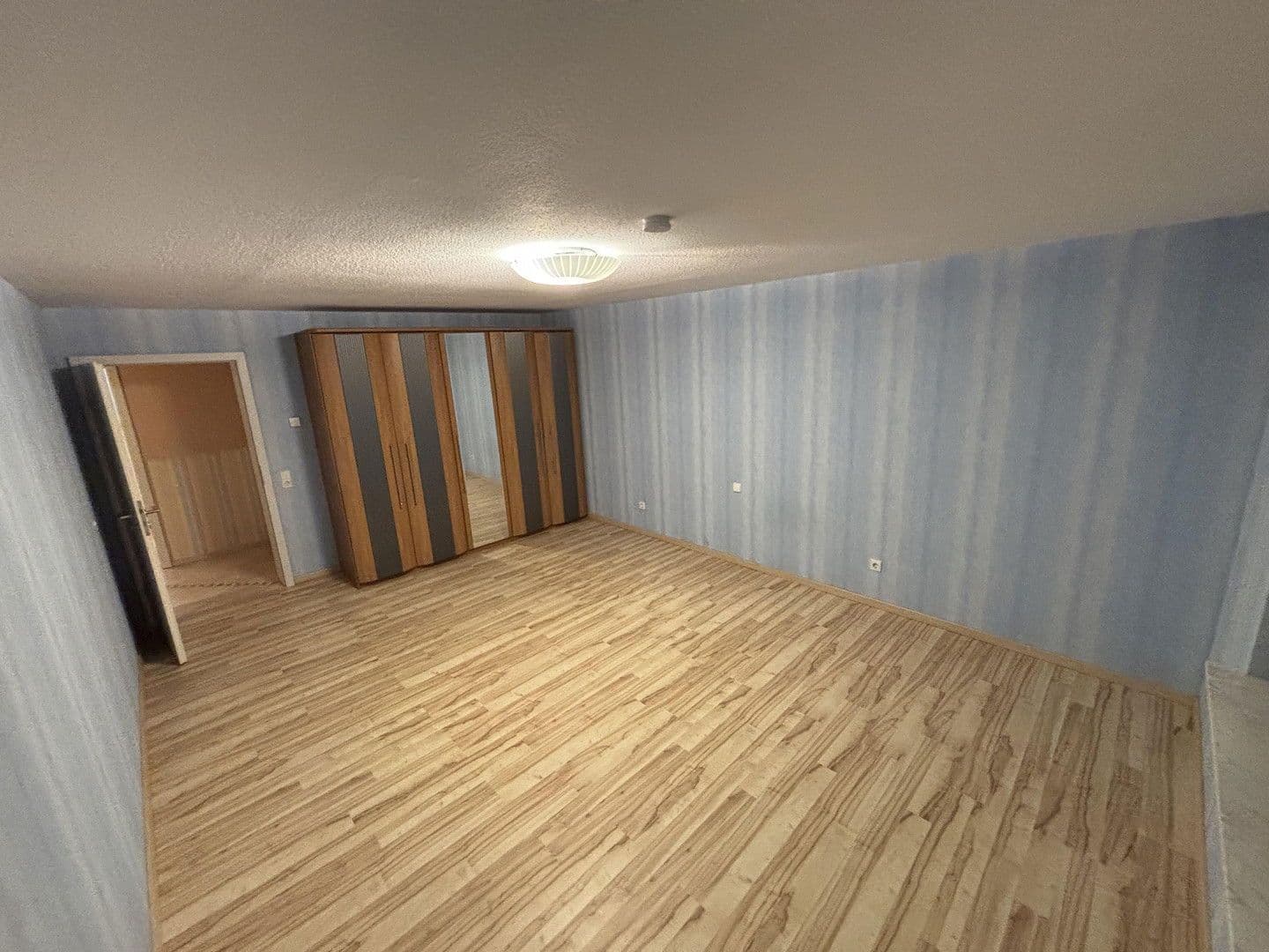 Pronájem bytu 4+1 96 m², Schöntal, Bádensko-Württembersko Pronájem bytu 4+1 96 m², Schöntal, Bádensko-Württembersko