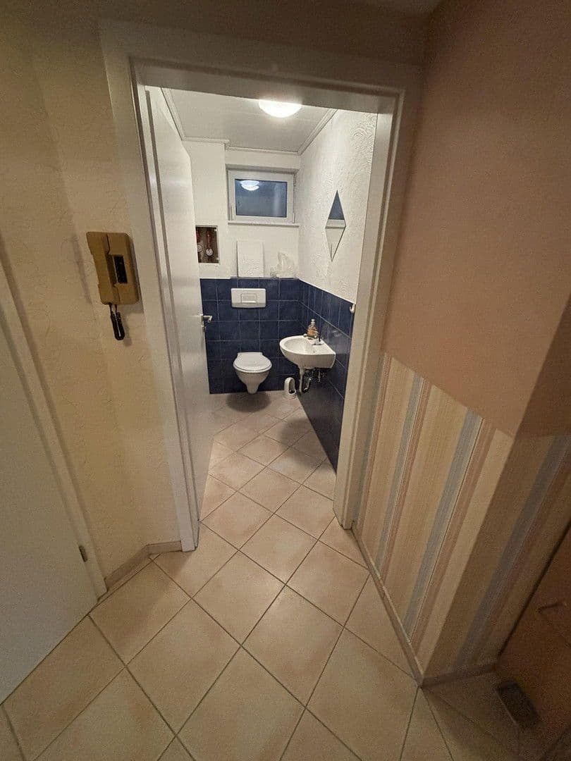 Pronájem bytu 4+1 96 m², Schöntal, Bádensko-Württembersko Pronájem bytu 4+1 96 m², Schöntal, Bádensko-Württembersko