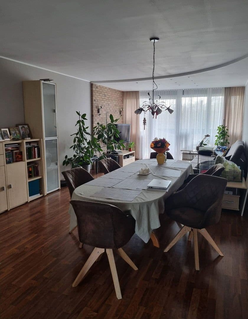 Prodej bytu 4+1 105 m², Wangen im Allgäu, Bádensko-Württembersko Prodej bytu 4+1 105 m², Wangen im Allgäu, Bádensko-Württembersko