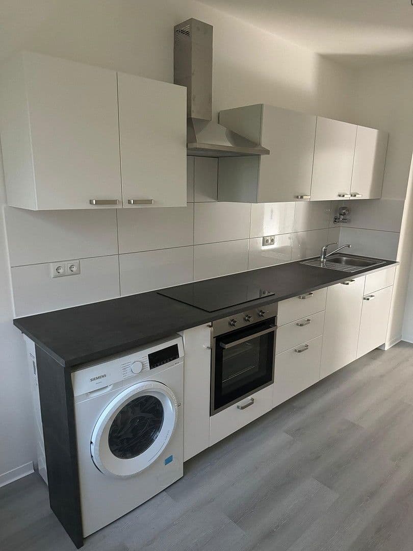 Pronájem bytu 2+1 66 m², Hochheim, Hessen Pronájem bytu 2+1 66 m², Hochheim, Hessen