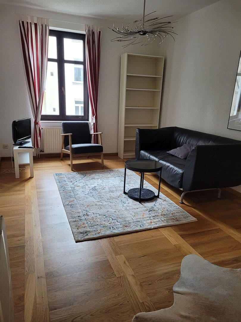 Pronájem bytu 2+1 43 m², Frankfurt am Main, Hessen Pronájem bytu 2+1 43 m², Frankfurt am Main, Hessen