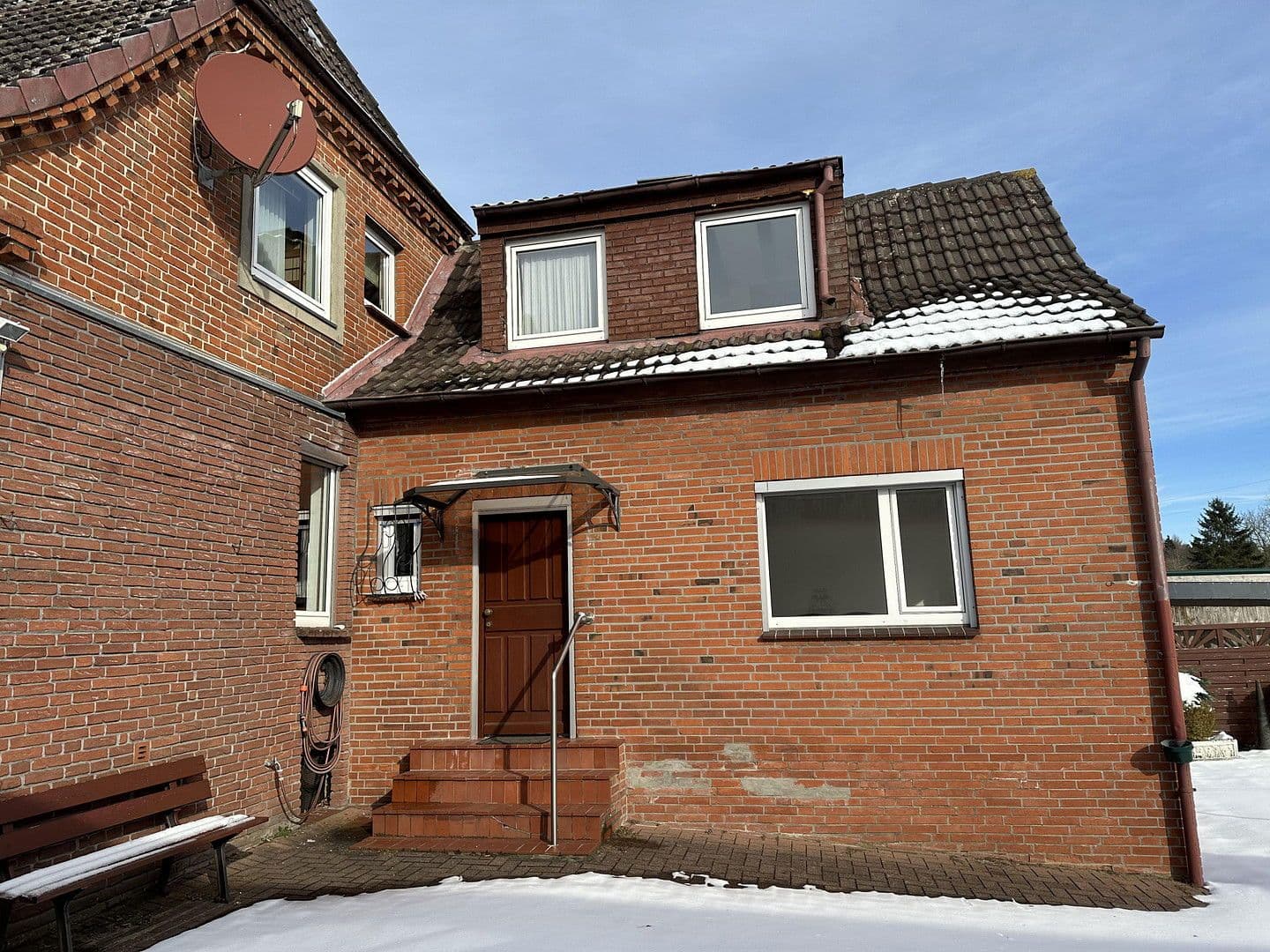 Prodej domu 120 m², pozemek 2.000 m², Kiel, Šlesvicko-Holštýnsko Prodej domu 120 m², pozemek 2.000 m², Kiel, Šlesvicko-Holštýnsko