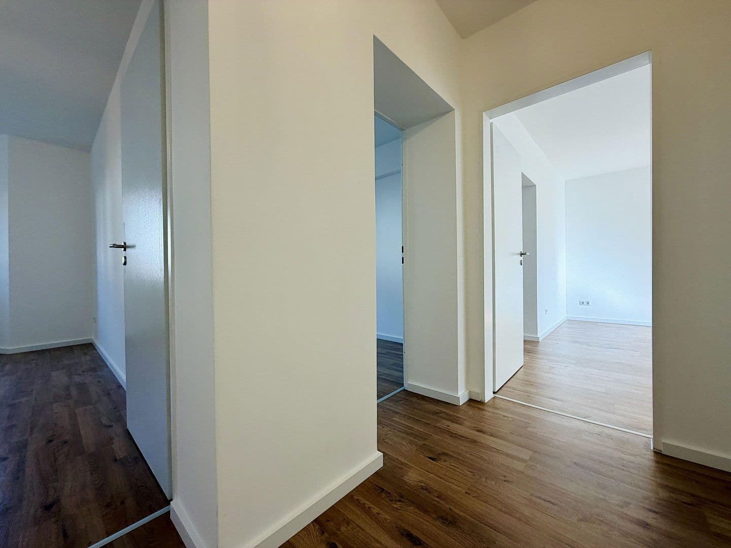 Prodej bytu 3+kk 63 m², Grüner Hof 32, Köln, Severní Porýní-Vestfálsko Prodej bytu 3+kk 63 m², Grüner Hof 32, Köln, Severní Porýní-Vestfálsko