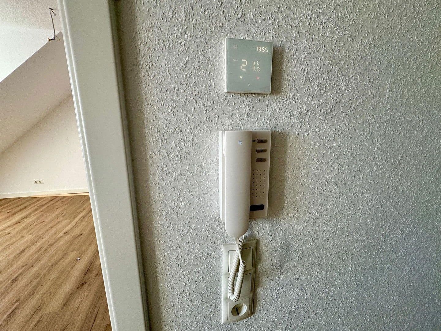 Pronájem bytu 1+kk 35 m², Karlsruhe, Bádensko-Württembersko Pronájem bytu 1+kk 35 m², Karlsruhe, Bádensko-Württembersko