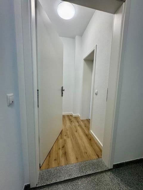 Pronájem bytu 1+kk 35 m², Karlsruhe, Bádensko-Württembersko Pronájem bytu 1+kk 35 m², Karlsruhe, Bádensko-Württembersko