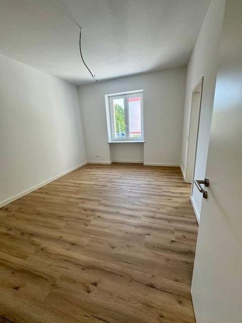 Pronájem bytu 1+kk 35 m², Karlsruhe, Bádensko-Württembersko Pronájem bytu 1+kk 35 m², Karlsruhe, Bádensko-Württembersko