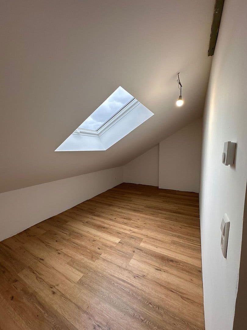 Pronájem bytu 2+kk 80 m², Markgröningen, Bádensko-Württembersko Pronájem bytu 2+kk 80 m², Markgröningen, Bádensko-Württembersko