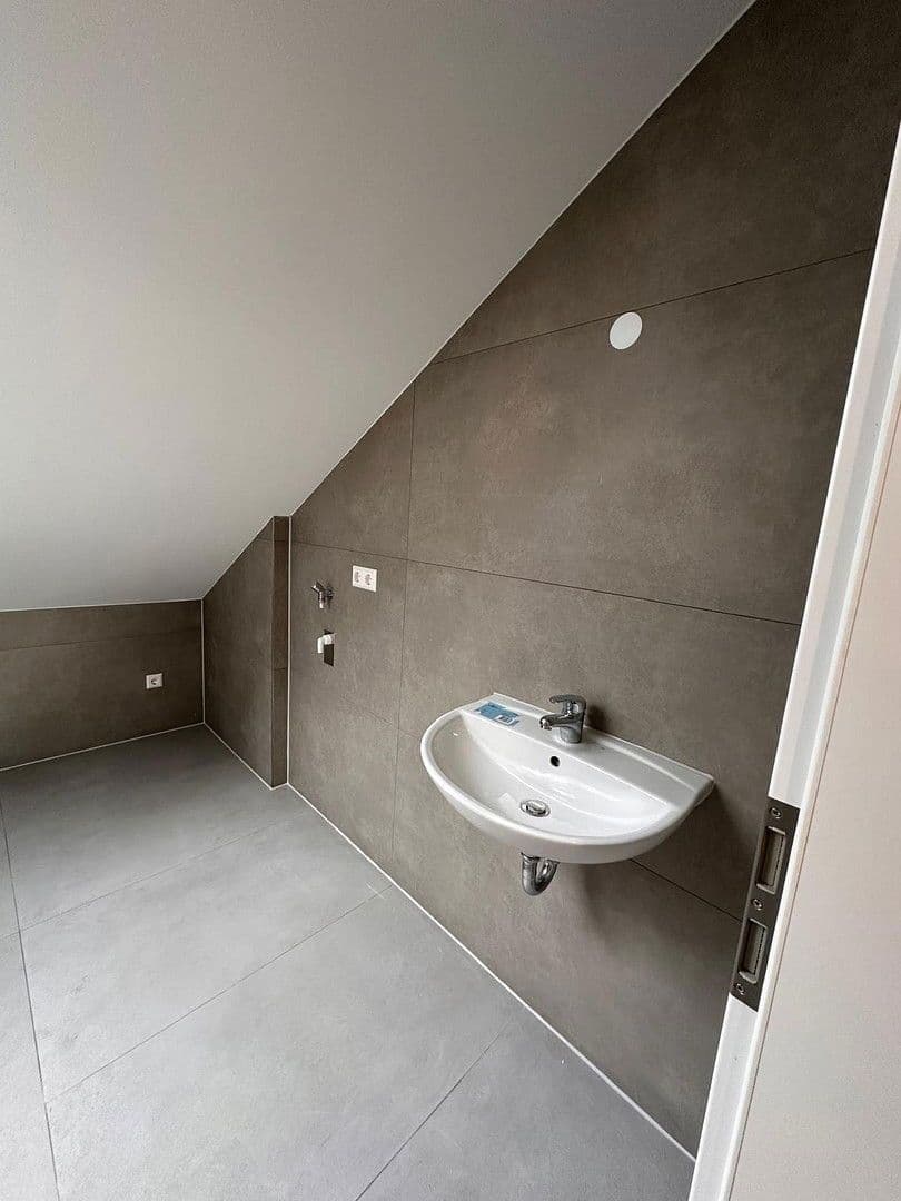 Pronájem bytu 2+kk 80 m², Markgröningen, Bádensko-Württembersko Pronájem bytu 2+kk 80 m², Markgröningen, Bádensko-Württembersko