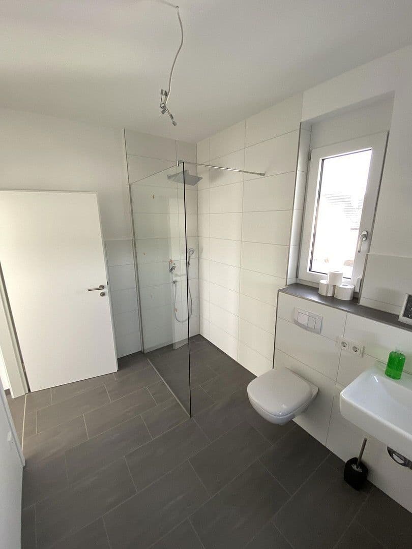 Pronájem bytu 5+1 136 m², Schellingstr. 11, Schwäbisch Gmünd, Bádensko-Württembersko Pronájem bytu 5+1 136 m², Schellingstr. 11, Schwäbisch Gmünd, Bádensko-Württembersko