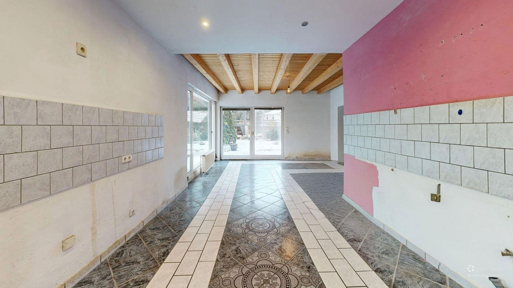 Prodej domu 104 m², pozemek 1.140 m², Falkensee, Braniborsko Prodej domu 104 m², pozemek 1.140 m², Falkensee, Braniborsko