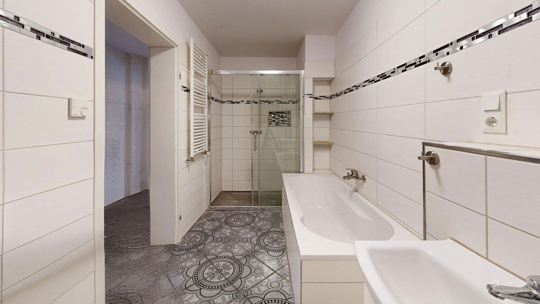 Prodej domu 104 m², pozemek 1.140 m², Falkensee, Braniborsko Prodej domu 104 m², pozemek 1.140 m², Falkensee, Braniborsko