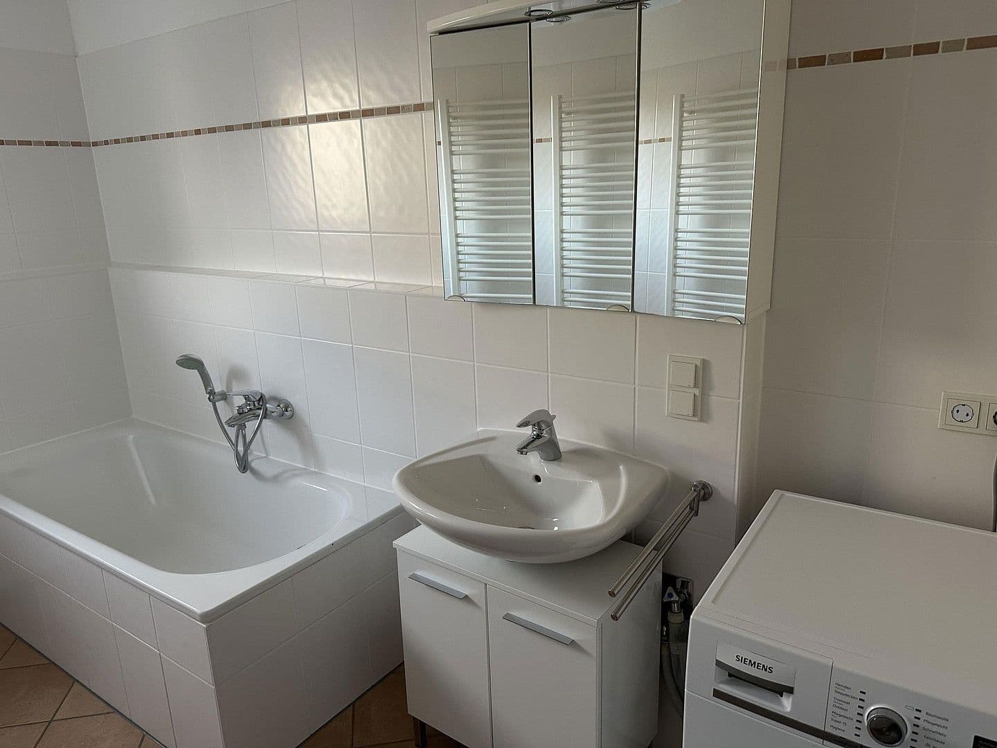 Pronájem bytu 3+1 80 m², Garching, Bavorsko Pronájem bytu 3+1 80 m², Garching, Bavorsko