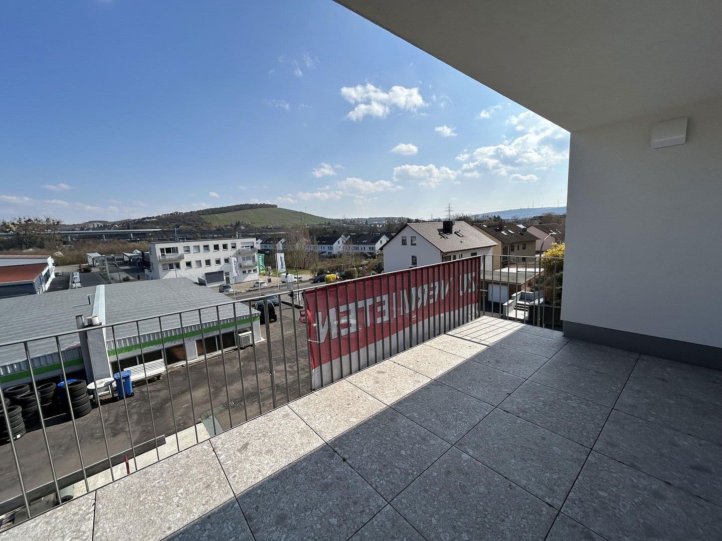 Pronájem bytu 3+1 110 m², Scheckertstrasse 2, Zell am Main, Bavorsko Pronájem bytu 3+1 110 m², Scheckertstrasse 2, Zell am Main, Bavorsko