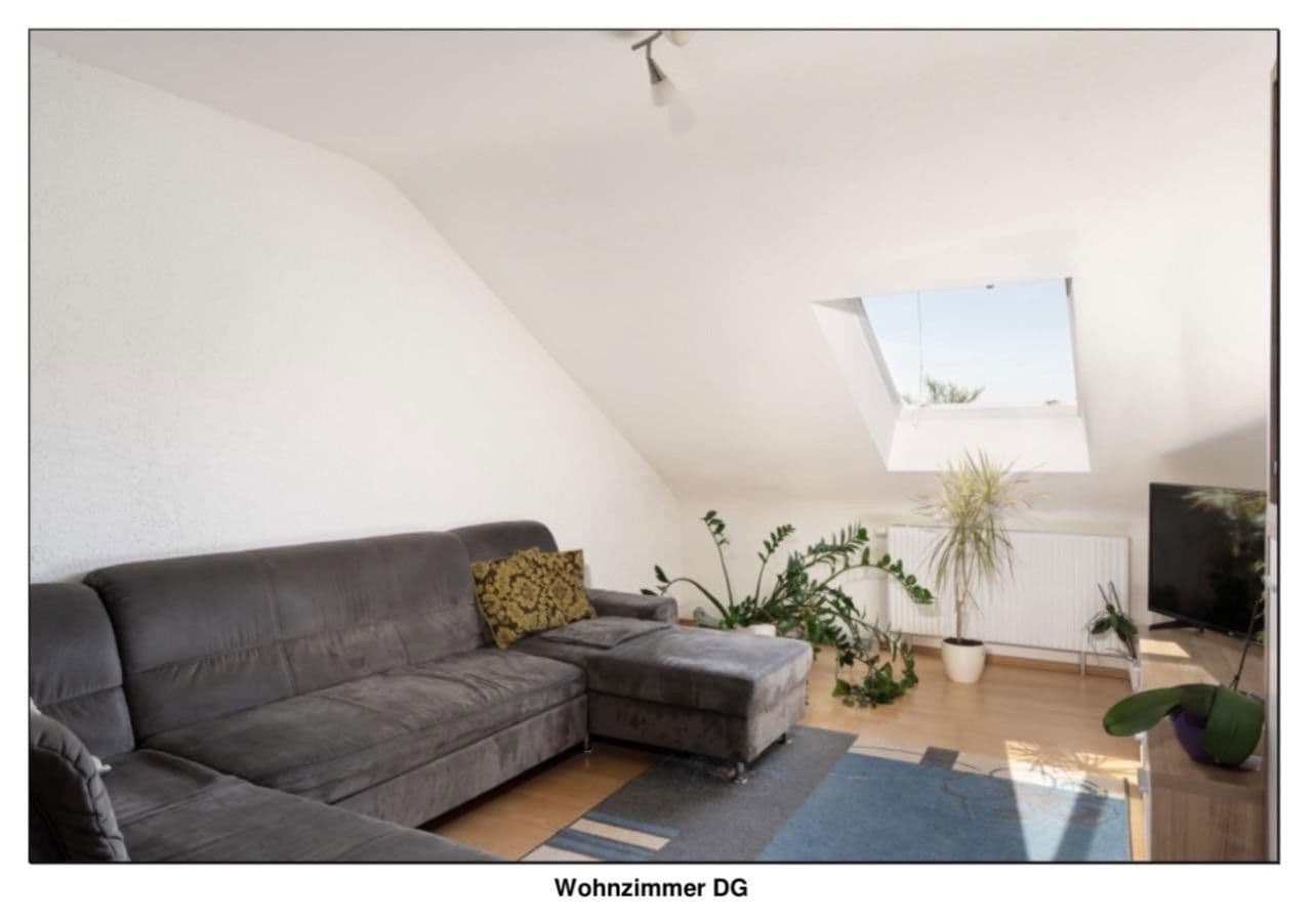 Prodej domu 171 m², pozemek 240 m², Ulm, Bádensko-Württembersko Prodej domu 171 m², pozemek 240 m², Ulm, Bádensko-Württembersko