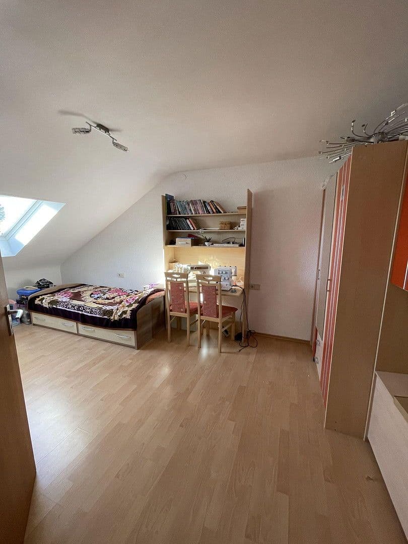Prodej domu 171 m², pozemek 240 m², Ulm, Bádensko-Württembersko Prodej domu 171 m², pozemek 240 m², Ulm, Bádensko-Württembersko