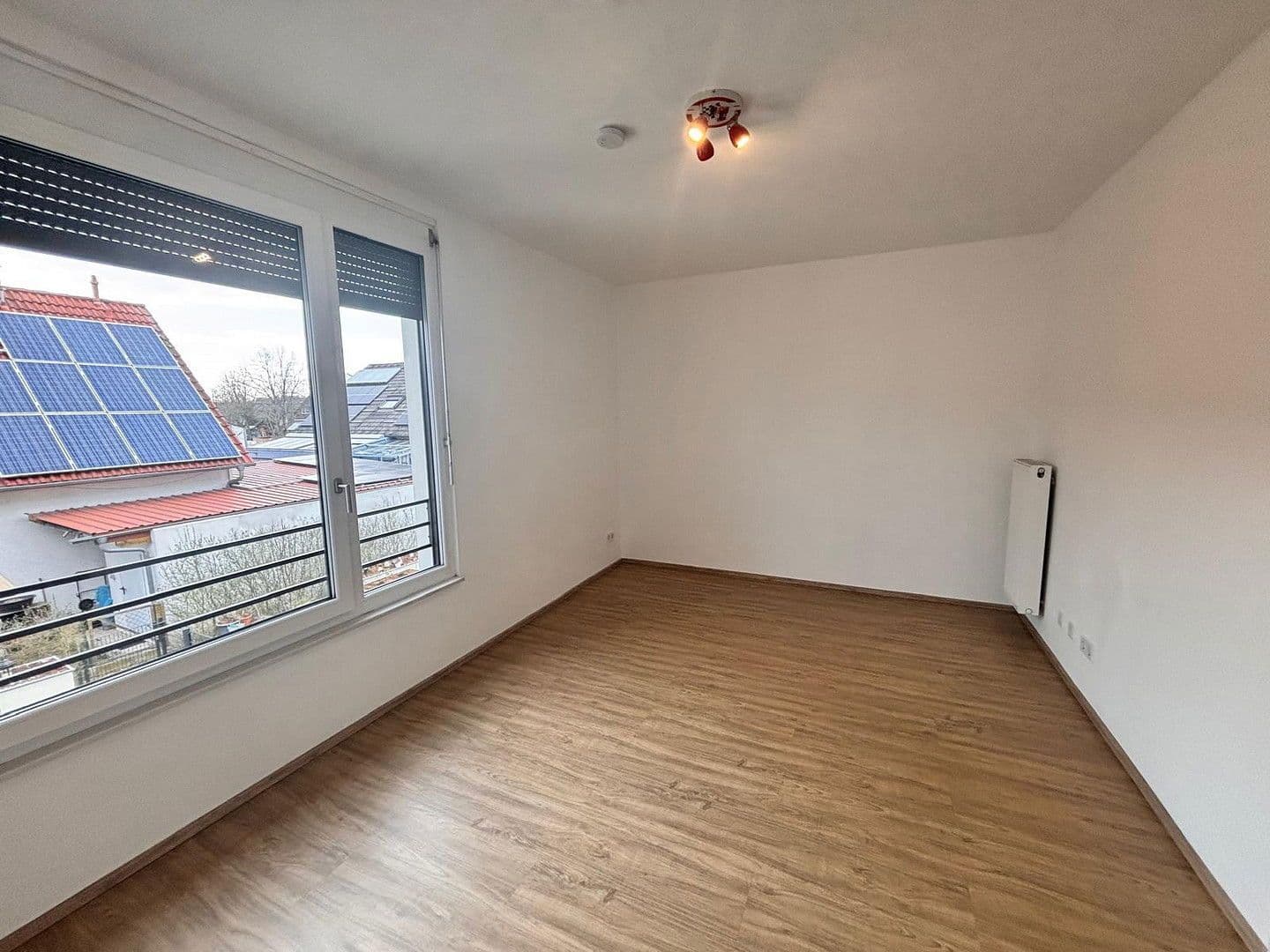 Prodej domu 146 m², pozemek 194 m², Erlangen, Bavorsko Prodej domu 146 m², pozemek 194 m², Erlangen, Bavorsko