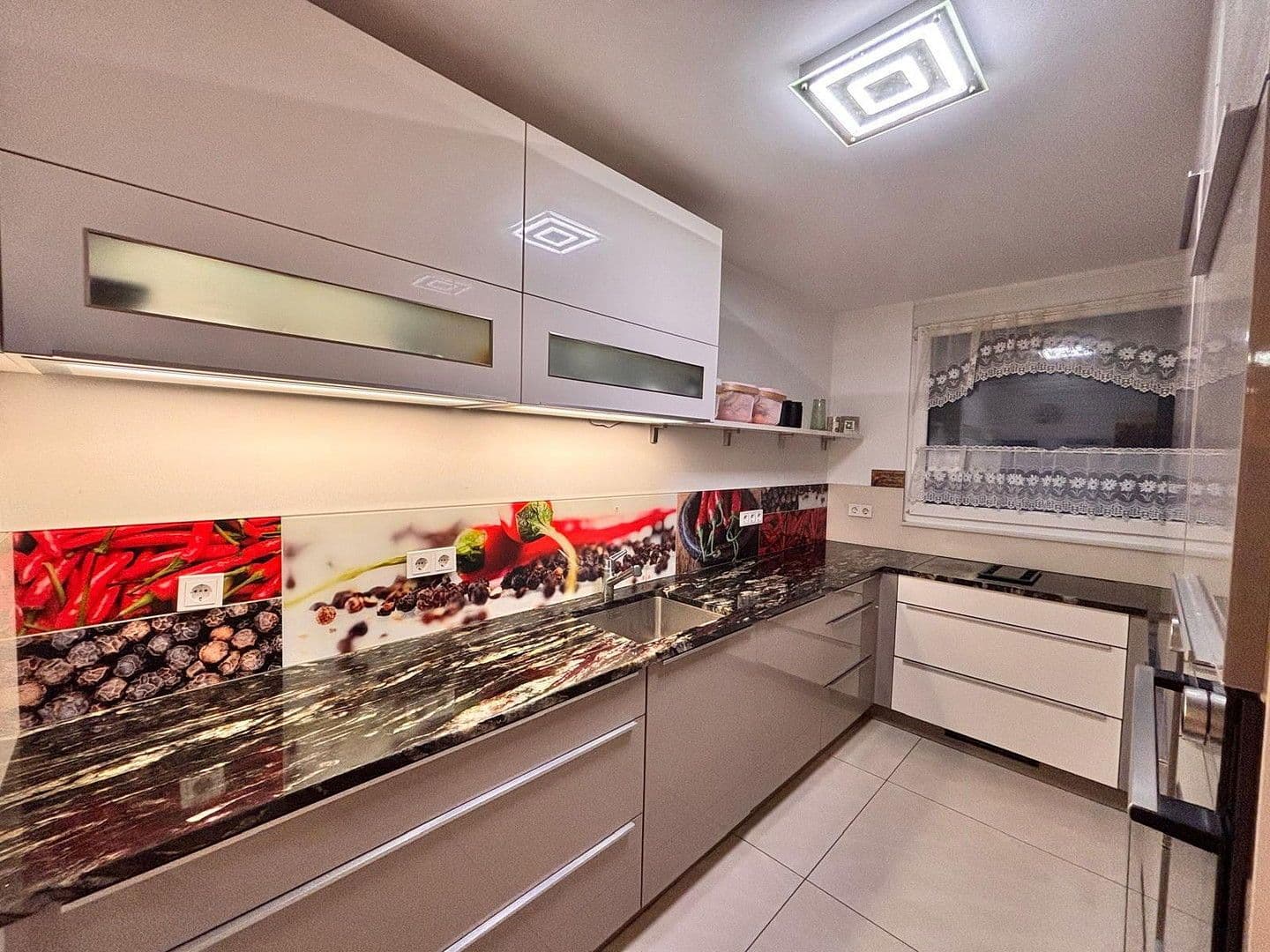 Prodej domu 146 m², pozemek 194 m², Erlangen, Bavorsko Prodej domu 146 m², pozemek 194 m², Erlangen, Bavorsko