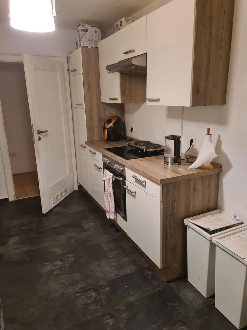 Prodej bytu 4+1 80 m², Rheinhäuserstraße 85, Mannheim, Bádensko-Württembersko Prodej bytu 4+1 80 m², Rheinhäuserstraße 85, Mannheim, Bádensko-Württembersko