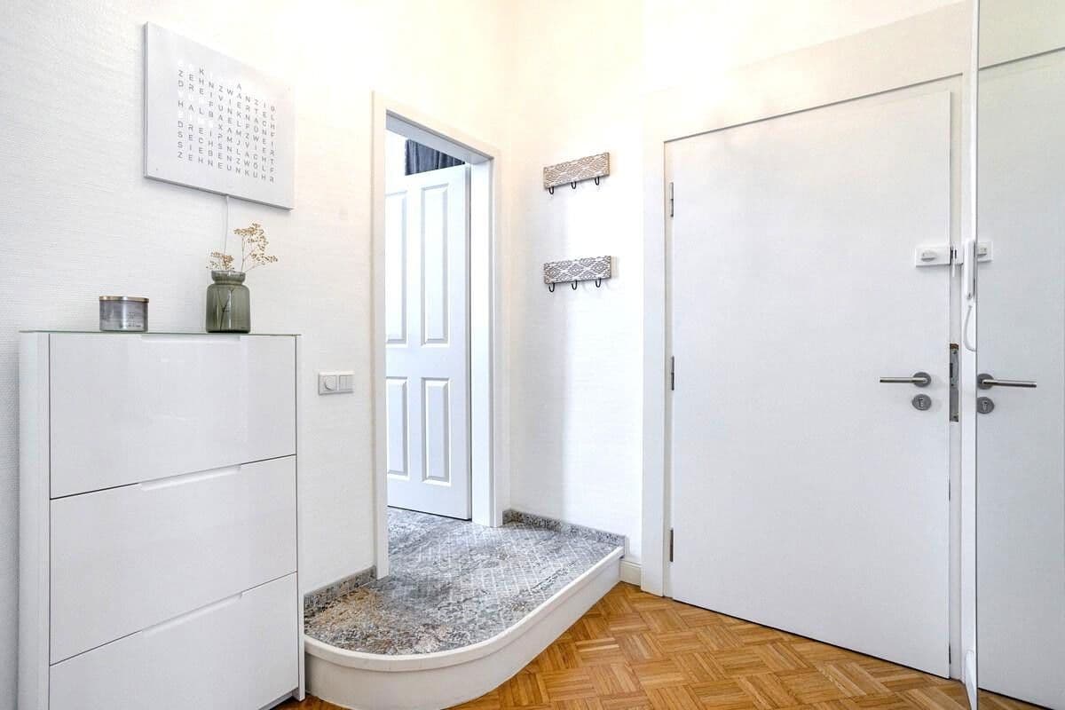 Prodej bytu 2+1 98 m², Düsseldorf, Severní Porýní-Vestfálsko Prodej bytu 2+1 98 m², Düsseldorf, Severní Porýní-Vestfálsko