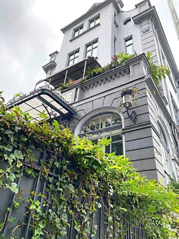 Prodej bytu 2+1 98 m², Düsseldorf, Severní Porýní-Vestfálsko Prodej bytu 2+1 98 m², Düsseldorf, Severní Porýní-Vestfálsko