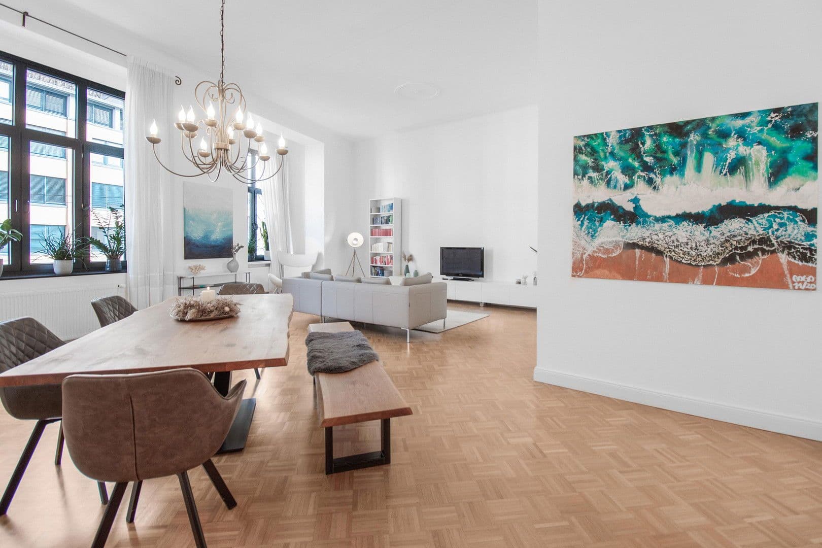 Prodej bytu 2+1 98 m², Düsseldorf, Severní Porýní-Vestfálsko Prodej bytu 2+1 98 m², Düsseldorf, Severní Porýní-Vestfálsko