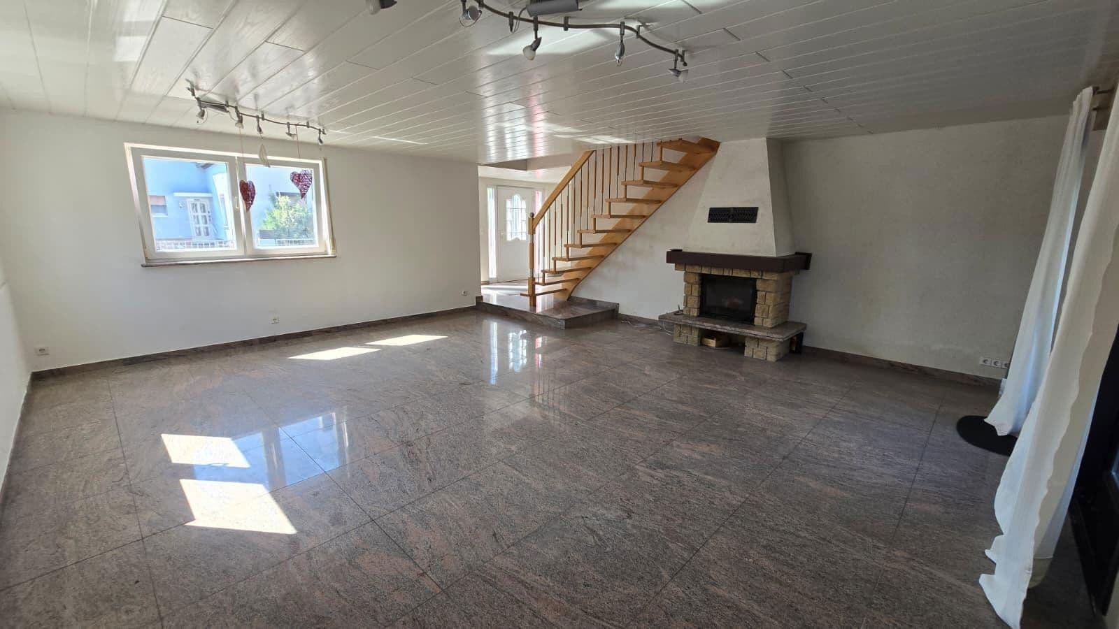 Prodej domu 258 m², pozemek 719 m², Wörth am Rhein, Porýní-Falc Prodej domu 258 m², pozemek 719 m², Wörth am Rhein, Porýní-Falc