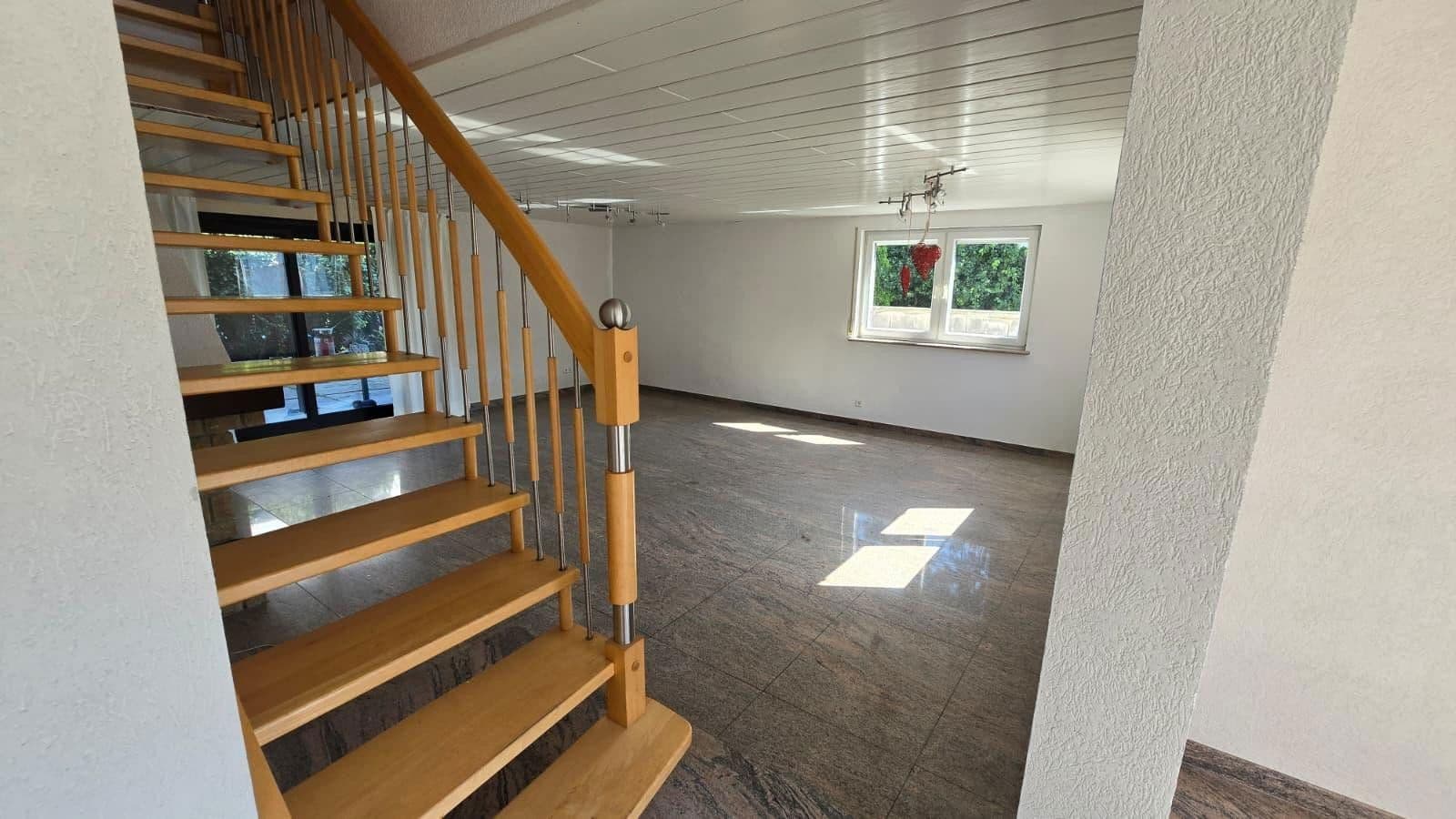 Prodej domu 258 m², pozemek 719 m², Wörth am Rhein, Porýní-Falc Prodej domu 258 m², pozemek 719 m², Wörth am Rhein, Porýní-Falc