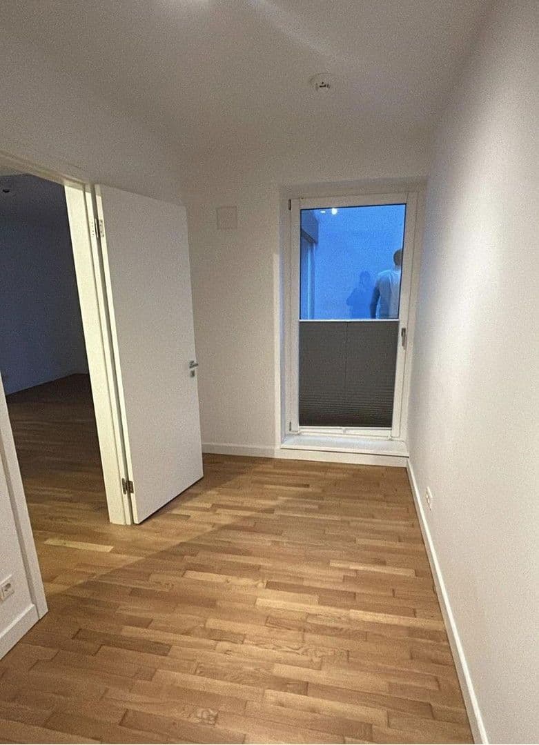 Pronájem bytu 3+1 80 m², Schützenstraße 41, Berlin Mitte, Berlín Pronájem bytu 3+1 80 m², Schützenstraße 41, Berlin Mitte, Berlín