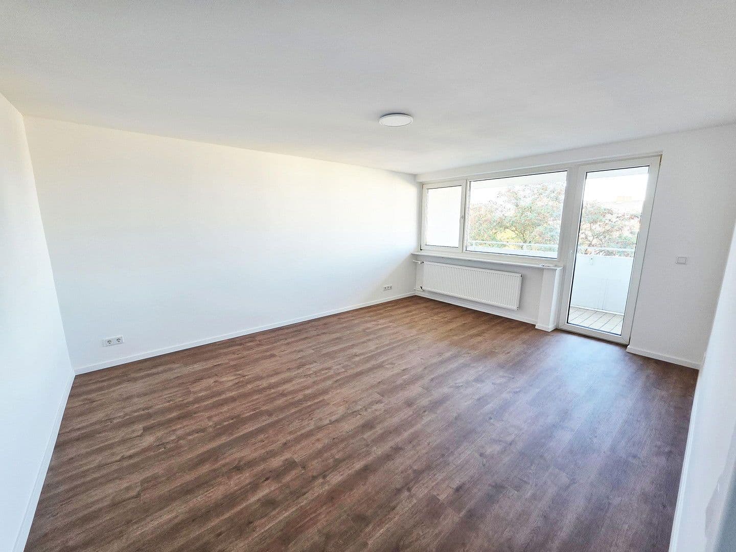 Prodej bytu 2+1 59 m², Erlanger Straße 47, Fürth, Bavorsko Prodej bytu 2+1 59 m², Erlanger Straße 47, Fürth, Bavorsko