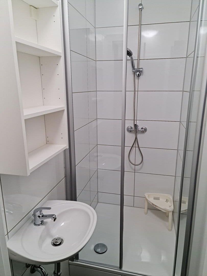 Pronájem bytu 16 m², Düsseldorf, Severní Porýní-Vestfálsko Pronájem bytu 16 m², Düsseldorf, Severní Porýní-Vestfálsko