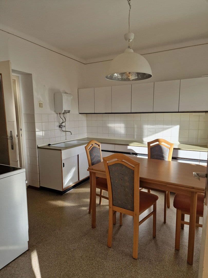 Pronájem bytu 3+1 87 m², Güssing, Hradsko Pronájem bytu 3+1 87 m², Güssing, Hradsko