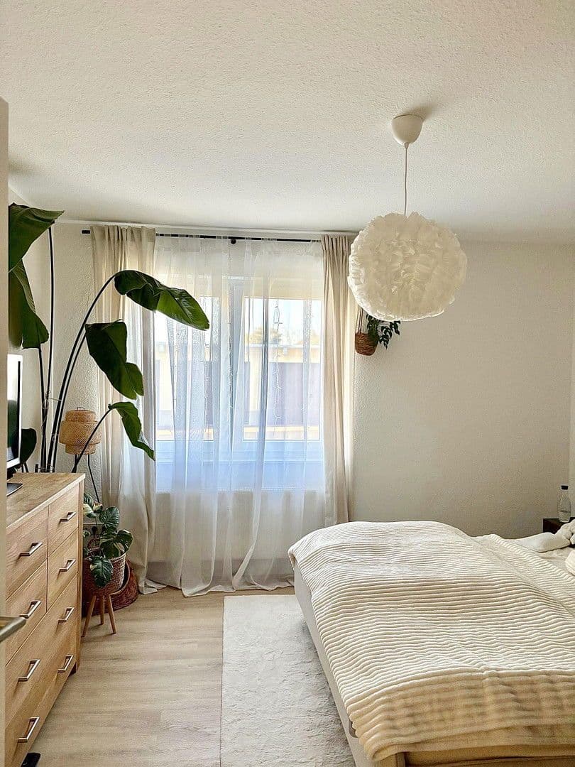 Pronájem bytu 3+1 86 m², Am Hollerbusch 16, Heuchelheim an der Lahn, Hessen Pronájem bytu 3+1 86 m², Am Hollerbusch 16, Heuchelheim an der Lahn, Hessen