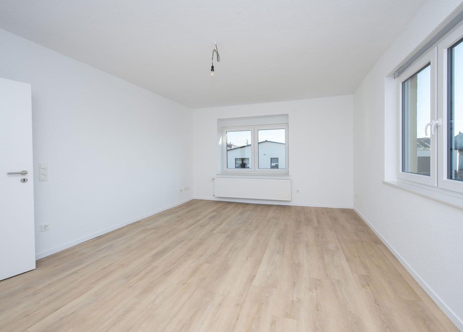 Pronájem bytu 3+1 86 m², Am Hollerbusch 16, Heuchelheim an der Lahn, Hessen Pronájem bytu 3+1 86 m², Am Hollerbusch 16, Heuchelheim an der Lahn, Hessen