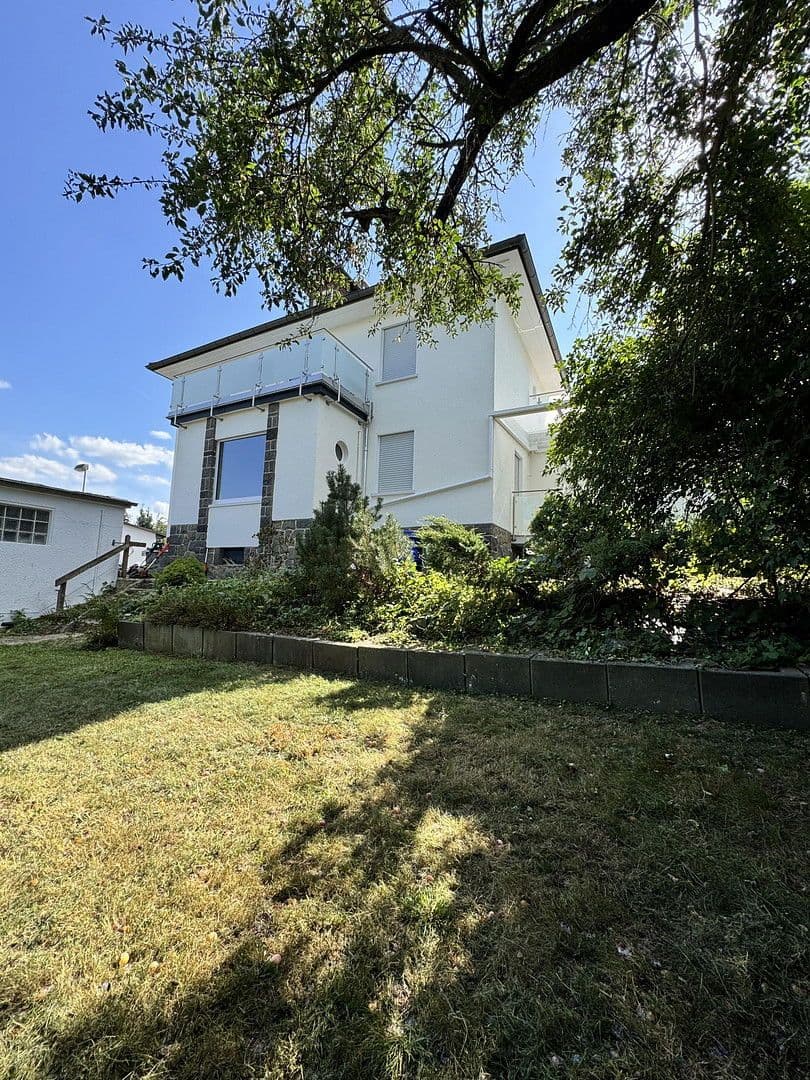 Pronájem bytu 3+1 86 m², Am Hollerbusch 16, Heuchelheim an der Lahn, Hessen Pronájem bytu 3+1 86 m², Am Hollerbusch 16, Heuchelheim an der Lahn, Hessen