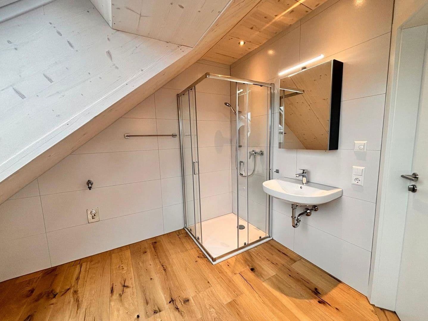 Pronájem bytu 2+1 53 m², Öpfingen, Bádensko-Württembersko Pronájem bytu 2+1 53 m², Öpfingen, Bádensko-Württembersko