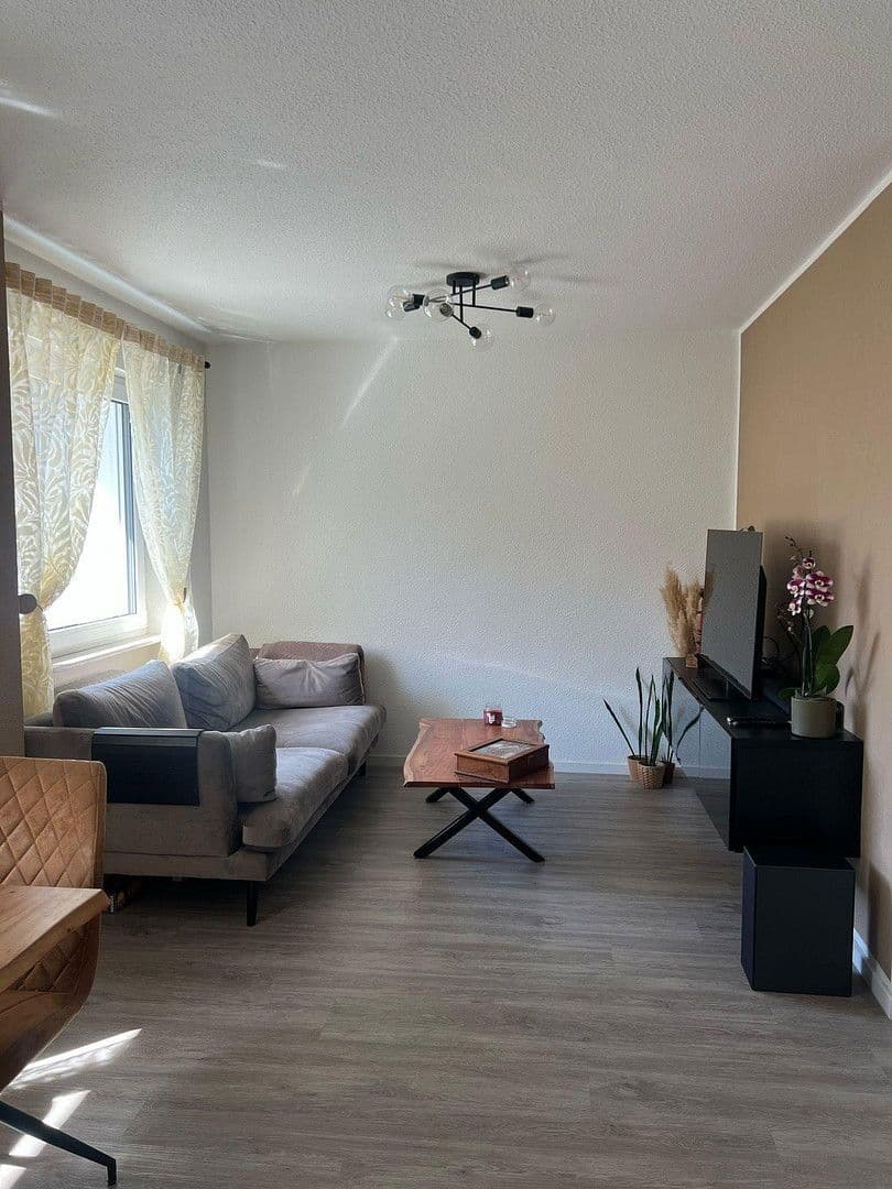 Pronájem bytu 1+1 12 m², Frankfurt am Main, Hessen Pronájem bytu 1+1 12 m², Frankfurt am Main, Hessen