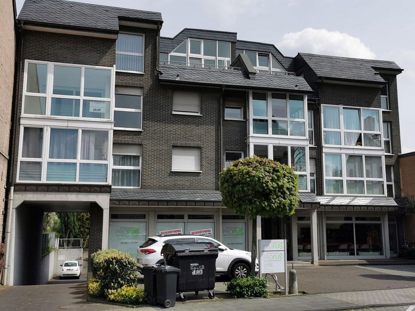 Pronájem bytu 2+1 55 m², Frankfurter Str. 214, Köln, Severní Porýní-Vestfálsko Pronájem bytu 2+1 55 m², Frankfurter Str. 214, Köln, Severní Porýní-Vestfálsko