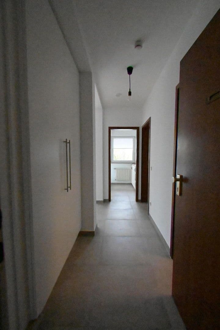 Pronájem bytu 2+1 55 m², Frankfurter Str. 214, Köln, Severní Porýní-Vestfálsko Pronájem bytu 2+1 55 m², Frankfurter Str. 214, Köln, Severní Porýní-Vestfálsko